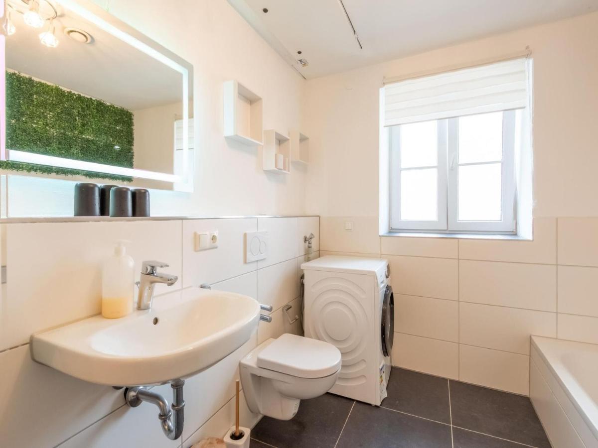 Apartment With Terrace In An Ideal Location Haunsheim Εξωτερικό φωτογραφία