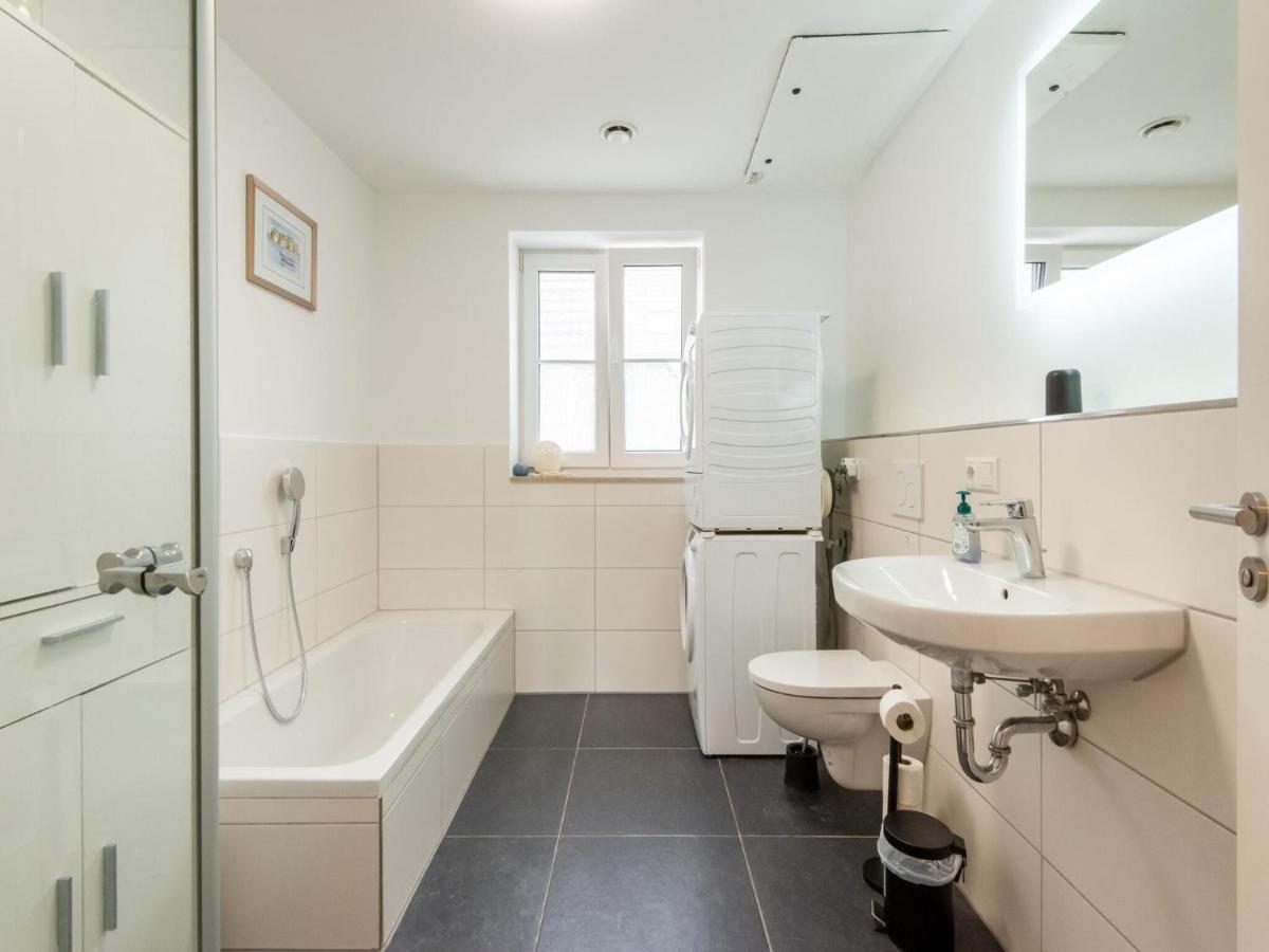 Apartment With Terrace In An Ideal Location Haunsheim Εξωτερικό φωτογραφία